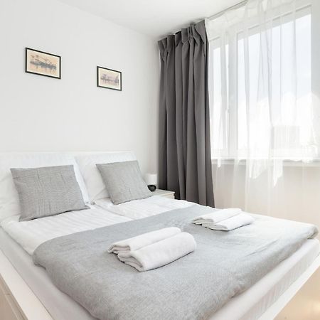 Doki Business Apartment Center Gdansk By Yoca エクステリア 写真